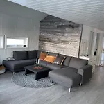Aurora Woods Skjervoy